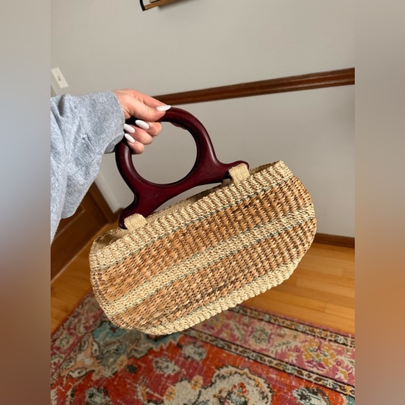 Vintage Handbags - Vintage Woven Straw Handbag